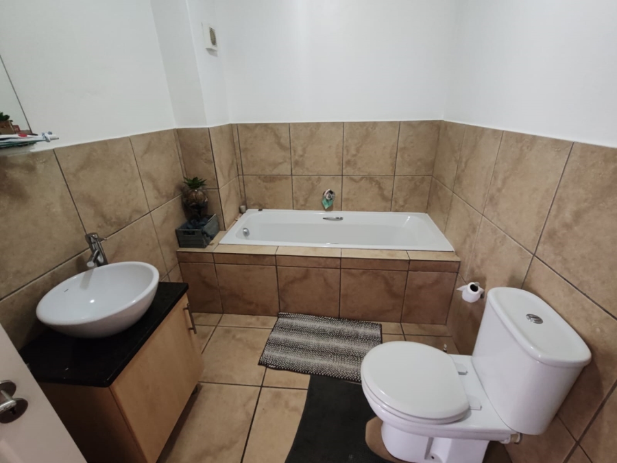 3 Bedroom Property for Sale in Villa Diamante Western Cape